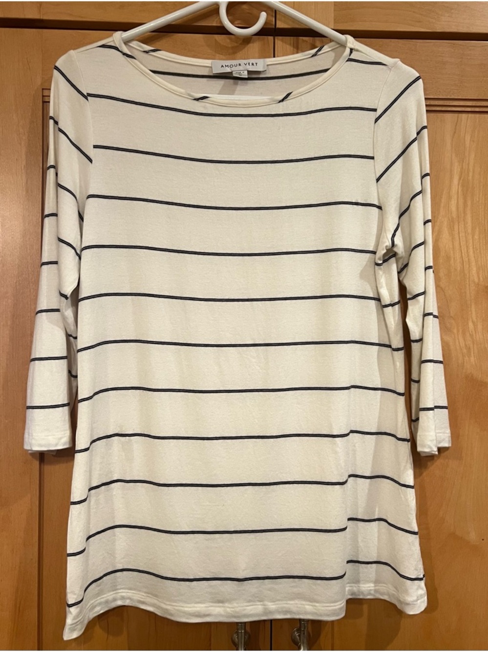 Amour Vert Ivory Top with Navy Stripes 3/4 Length Sleeves Medium